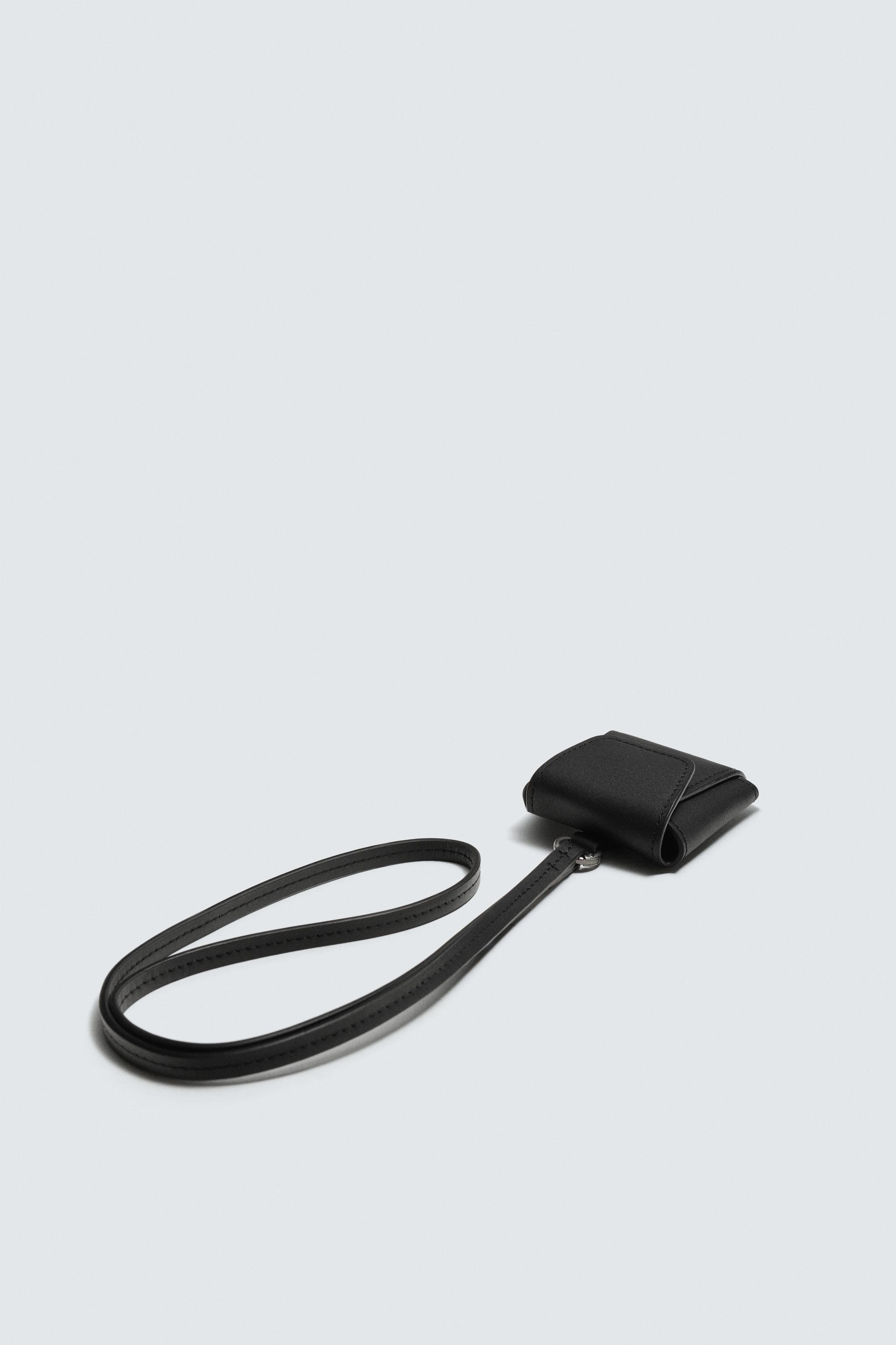 HOUSSE POUR ÉCOUTEURS EN CUIR AVEC PENDENTIF